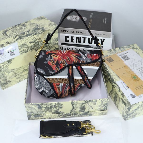 luxury designer wallet bag cross body shoulder purse half moon fashion lady shopping handbag women letter popular totes cartoon pillow 37
luxury designer wallet bag cross body shoulder purse half moon fashion lady shopping handbag women letter popular totes cartoon pillow 37