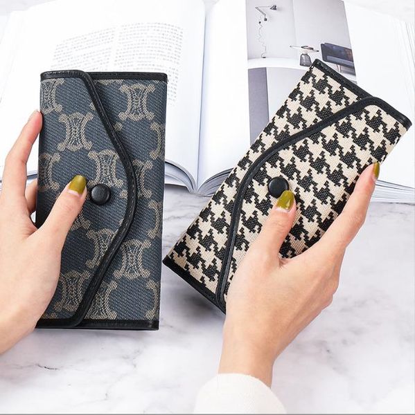 women wallet personality fashion ladies long big synthetic leather purse clutch, Red;black
women wallet personality fashion ladies long big synthetic leather purse clutch, Red;black