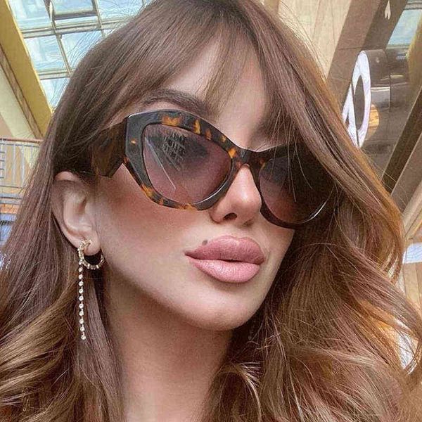 fashion luxury small frame cat eye sunglasses women trend brand designer cateye sun glasses men casual fishing eyewear 220728, White;black
fashion luxury small frame cat eye sunglasses women trend brand designer cateye sun glasses men casual fishing eyewear 220728, White;black