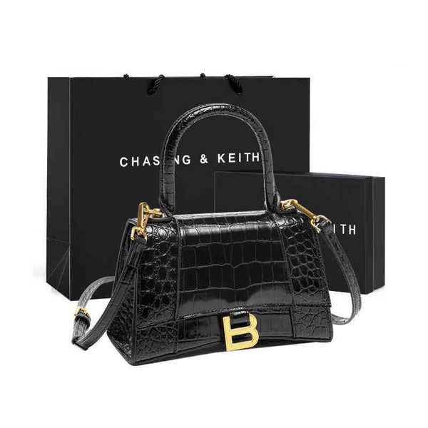 2022 new texture bag women's summer minority versatile messenger single shoulder portable hourglass purses
2022 new texture bag women's summer minority versatile messenger single shoulder portable hourglass purses