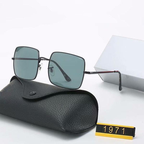 2022 luxury square ray sunglasses for women brand designer retro alloy frame big sun glasses vintage gradient male oculos feminino glass len, White;black
2022 luxury square ray sunglasses for women brand designer retro alloy frame big sun glasses vintage gradient male oculos feminino glass len, White;black