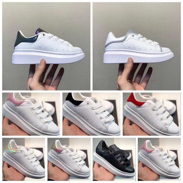 2023kids shoes 3m reflective sneaker shoes breathable white red designer black dream blue single strap outsized rubber sole soft calfskin
2023kids shoes 3m reflective sneaker shoes breathable white red designer black dream blue single strap outsized rubber sole soft calfskin