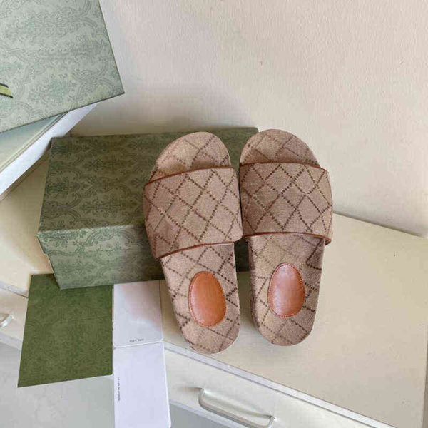 classic 22ss mens women designer slippers fashion letters print flat slipper google popular rubber sandal summer beach shoes, Black
classic 22ss mens women designer slippers fashion letters print flat slipper google popular rubber sandal summer beach shoes, Black