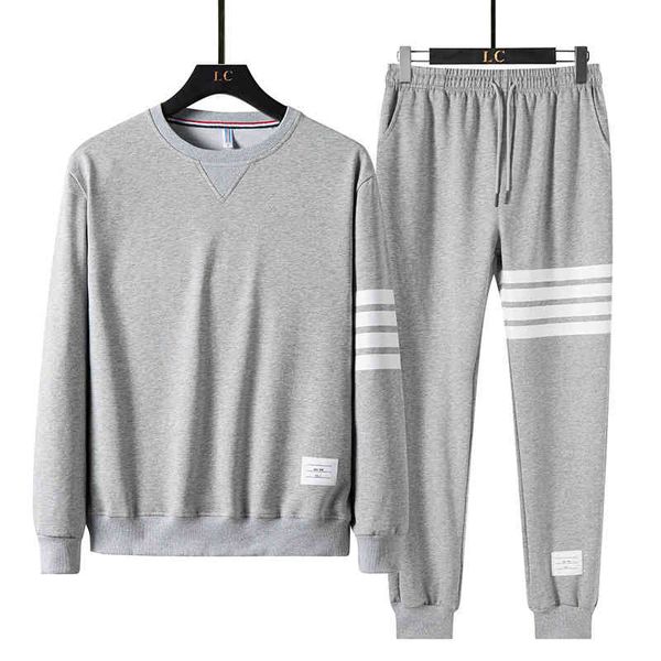 2022 spring and autumn tb sweater set men's pullover solid color hooded jacket casual sportswear lovers' wear, Black
2022 spring and autumn tb sweater set men's pullover solid color hooded jacket casual sportswear lovers' wear, Black
