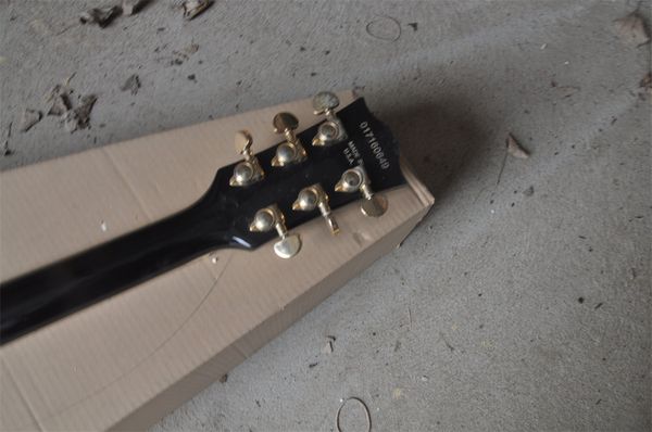 sunrise color big flower kaston six string electric guitar our store can customize various styles of guitars
sunrise color big flower kaston six string electric guitar our store can customize various styles of guitars