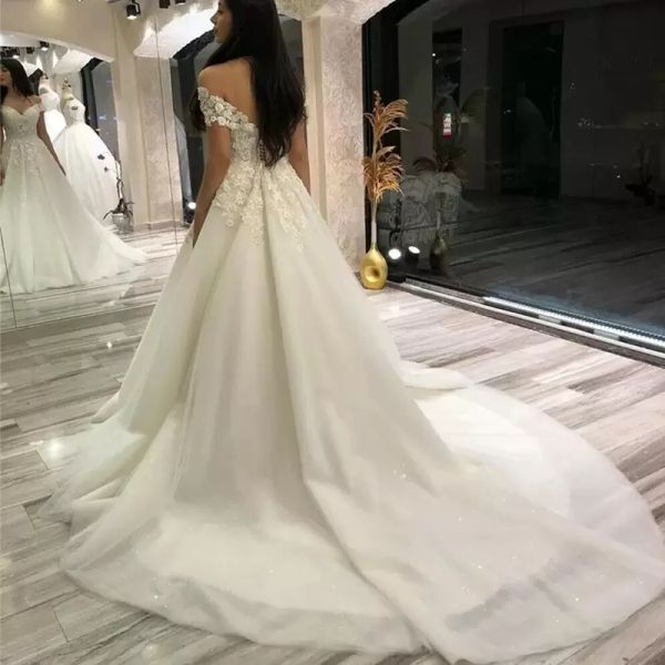 2022 gorgeous wedding dresses bridal gown off the shouder straps lace applique sweep train tulle satin country african plus size custom made, White
2022 gorgeous wedding dresses bridal gown off the shouder straps lace applique sweep train tulle satin country african plus size custom made, White