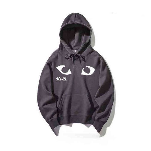 22ss designer cdgs play popular fashion brand star same cotton large red heart a embroidered sweater ins chaochuan long play coupl bowling h, Black
22ss designer cdgs play popular fashion brand star same cotton large red heart a embroidered sweater ins chaochuan long play coupl bowling h, Black