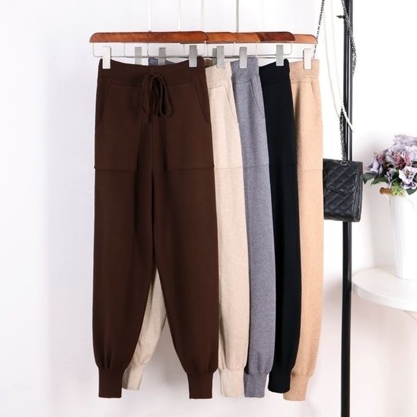 gigogou women casual harem pants loose trousers for women knitted pants autumn winter solid color sweater trousers with pockets y200113, Black;white
gigogou women casual harem pants loose trousers for women knitted pants autumn winter solid color sweater trousers with pockets y200113, Black;white
