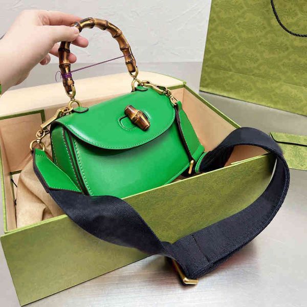 bamboo handle bags for women pattern flap chain shoulder lady solid color small square msenger packs 220321
bamboo handle bags for women pattern flap chain shoulder lady solid color small square msenger packs 220321