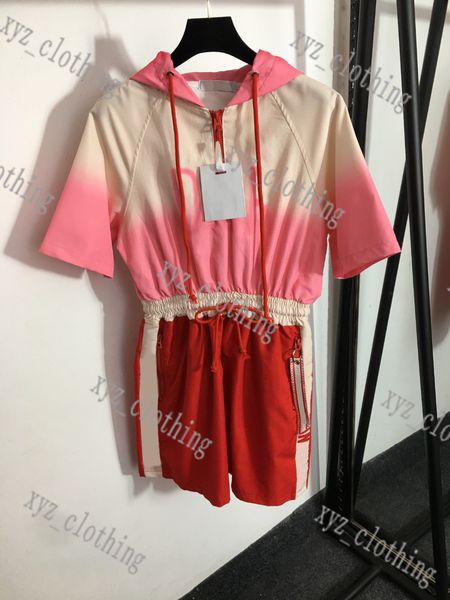 2022ss womens gradient dresses desdigner b letter single-breasted hooded t hsirts shirts skirts long-sleeve striped shirt dress simple and e, Black;gray
2022ss womens gradient dresses desdigner b letter single-breasted hooded t hsirts shirts skirts long-sleeve striped shirt dress simple and e, Black;gray