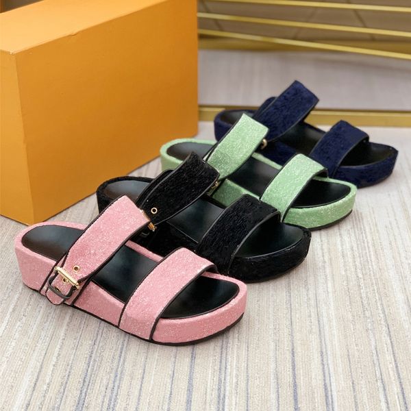 2022 selling women thick soled slippers classic print double strap buckle casual platform shoes summer beach travel mules luxury designer la, Black
2022 selling women thick soled slippers classic print double strap buckle casual platform shoes summer beach travel mules luxury designer la, Black