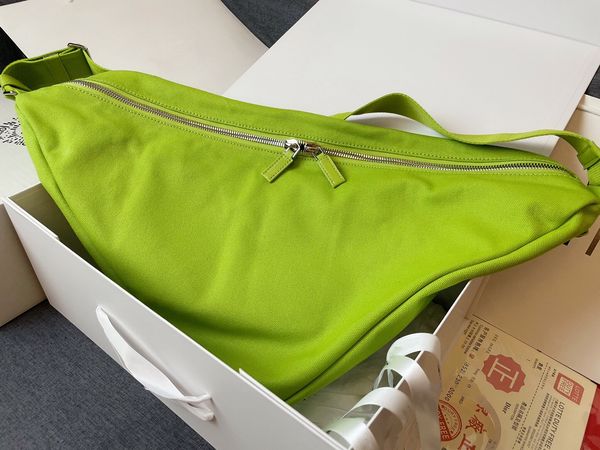 2021 triangle bag designer canvas stereo messenger bags ladies designer shoulder handbag oversized backpack
2021 triangle bag designer canvas stereo messenger bags ladies designer shoulder handbag oversized backpack