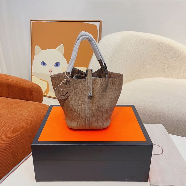designer bags drawstring bags teddy series handbags foreskin plush large shoppingbag lady shoulder handbag 9-color
designer bags drawstring bags teddy series handbags foreskin plush large shoppingbag lady shoulder handbag 9-color