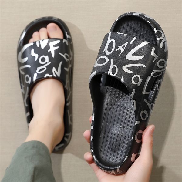summer women mens slippers flip flops sandals graffiti antislip checkerboard outdoor thick platform beach slides couple shoes 220611, Black
summer women mens slippers flip flops sandals graffiti antislip checkerboard outdoor thick platform beach slides couple shoes 220611, Black