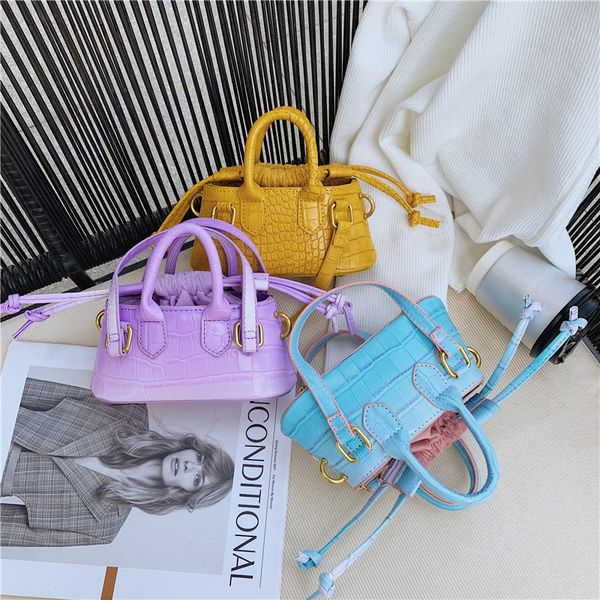 stone pattern pu ladies handbag gradient color design 2022 girl casual shoulder bag ladies fashion zipper small square bag
stone pattern pu ladies handbag gradient color design 2022 girl casual shoulder bag ladies fashion zipper small square bag