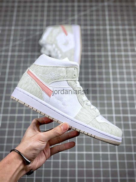 shoes suede leather basketball jumpman 1s mid trainers grey white light/bright pink women outdoor trainers sports original
shoes suede leather basketball jumpman 1s mid trainers grey white light/bright pink women outdoor trainers sports original