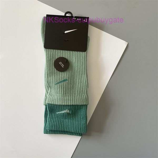 classic men fashion socks hook brand color stitched men's women's long tube sports training sock street couple middle tubes luxury, Black
classic men fashion socks hook brand color stitched men's women's long tube sports training sock street couple middle tubes luxury, Black