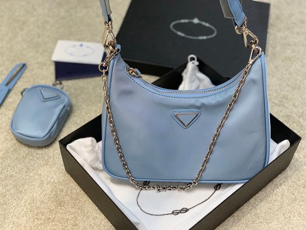 women's dual-use messenger bags candy-colored chain handbag large-capacity underarm bag coin purse simple solid color
women's dual-use messenger bags candy-colored chain handbag large-capacity underarm bag coin purse simple solid color