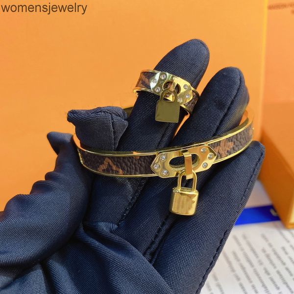 fashion love bracelet designer bracelets bangle 5 style charm temperament origin leather rope quality, Black
fashion love bracelet designer bracelets bangle 5 style charm temperament origin leather rope quality, Black