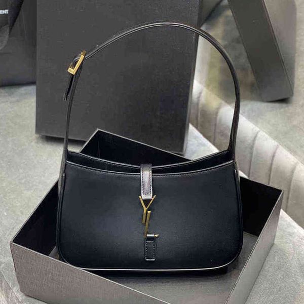 quality armpit bags classic leather designer handbags for ladies shoulder baguette multi-color fashion bag t68u
quality armpit bags classic leather designer handbags for ladies shoulder baguette multi-color fashion bag t68u
