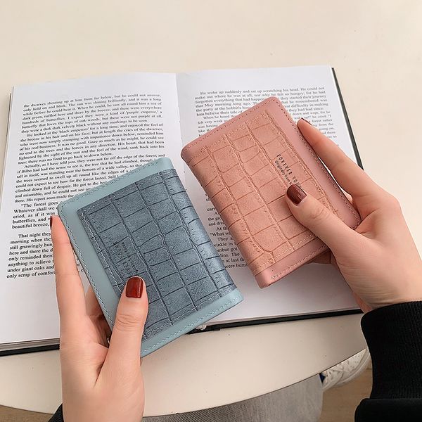 stone pattern 2022 new small women wallets short female leather women wallet card holder coin purse pockets ladies, Red;black
stone pattern 2022 new small women wallets short female leather women wallet card holder coin purse pockets ladies, Red;black