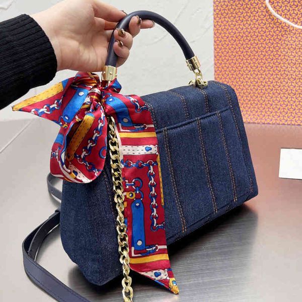 women luxurys designers handbag women shoulder bags designer cowboy leather luxury crossbody tote lady scarf purses 220409 zhouzhoubao123
women luxurys designers handbag women shoulder bags designer cowboy leather luxury crossbody tote lady scarf purses 220409 zhouzhoubao123