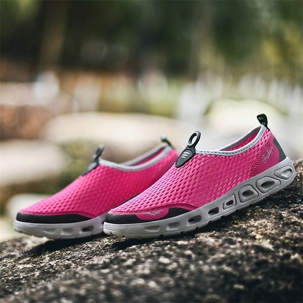 men aqua shoes outdoor breathable beach lightweight quick-drying wading sport water camping sneakers 220415, Black
men aqua shoes outdoor breathable beach lightweight quick-drying wading sport water camping sneakers 220415, Black