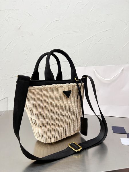 women's designers shoulder bag luxury tote purse handbag message bags cluth brand classic genuine leather men's luggage crossbody
women's designers shoulder bag luxury tote purse handbag message bags cluth brand classic genuine leather men's luggage crossbody