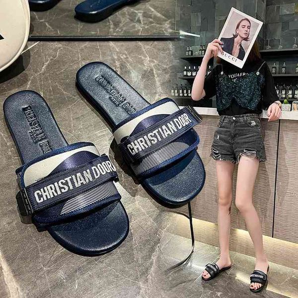magic sticker new summer embroidered women's flat large letters 2022 2022 trendy fashion design ladies slippers, Black
magic sticker new summer embroidered women's flat large letters 2022 2022 trendy fashion design ladies slippers, Black
