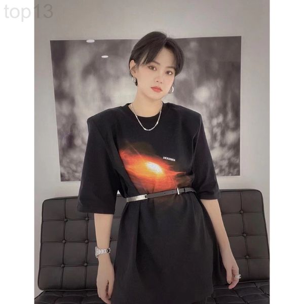 women's t-shirt designer chaopai 22 early spring new volcanic print shoulder pad korean black half sleeve bottomed shirt women's v, White
women's t-shirt designer chaopai 22 early spring new volcanic print shoulder pad korean black half sleeve bottomed shirt women's v, White