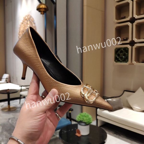 2022 letter knot high heel shoes women runway pointed toe low woman gladiaor sandals lady brand design mesh size35-40, Black
2022 letter knot high heel shoes women runway pointed toe low woman gladiaor sandals lady brand design mesh size35-40, Black