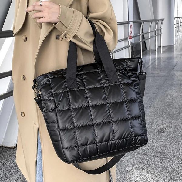 evening bags casual nylon shoulder bag designer big soft brand women's handbag winter lady bucket totes
evening bags casual nylon shoulder bag designer big soft brand women's handbag winter lady bucket totes