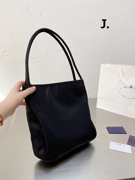 womens fashion designer bags wallets crossbody shoulder bags totes clutches underarm
womens fashion designer bags wallets crossbody shoulder bags totes clutches underarm