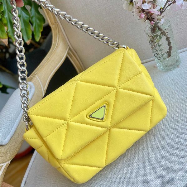 2022 new designer bags luxury brand crossbody bags women's fashion chain woman messenger shoulder big and small pink female
2022 new designer bags luxury brand crossbody bags women's fashion chain woman messenger shoulder big and small pink female
