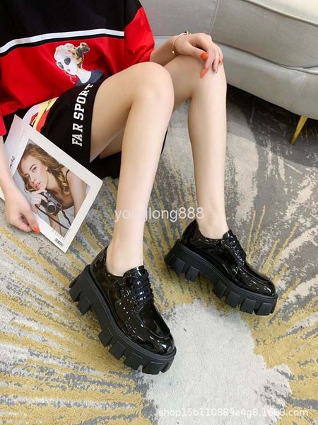 dress shoes thick soled muffin shoes women's single net show gear dad patent leather college style small fashion, Black
dress shoes thick soled muffin shoes women's single net show gear dad patent leather college style small fashion, Black