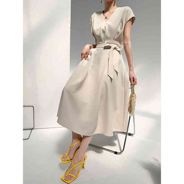 casual dresses 2022 spring and summer french temperament high waist dress female hepburn pocket skirt design sense white long fmd1, Black;gray
casual dresses 2022 spring and summer french temperament high waist dress female hepburn pocket skirt design sense white long fmd1, Black;gray