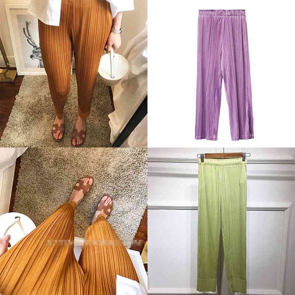 women's shorts shenku sanzhai pleated pants small leg nine point life push children's leisure, White;black
women's shorts shenku sanzhai pleated pants small leg nine point life push children's leisure, White;black