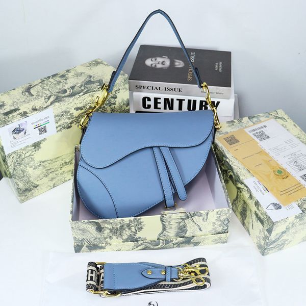 luxury designer wallet bag cross body shoulder purse half moon fashion lady shopping handbag women letter popular totes cartoon pillow 24
luxury designer wallet bag cross body shoulder purse half moon fashion lady shopping handbag women letter popular totes cartoon pillow 24