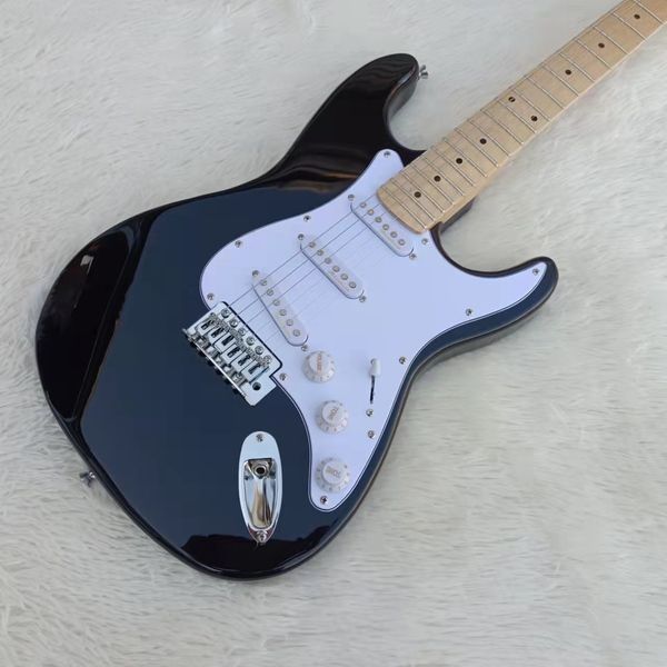 2022new arrival custom shop st electric guitar,dave murray guitar,tremolo,sss
2022new arrival custom shop st electric guitar,dave murray guitar,tremolo,sss
