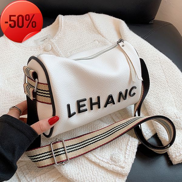 the factory directly summer small women's new fashion lightweight msenger wide strap soft leather single shoulder underarm bag
the factory directly summer small women's new fashion lightweight msenger wide strap soft leather single shoulder underarm bag