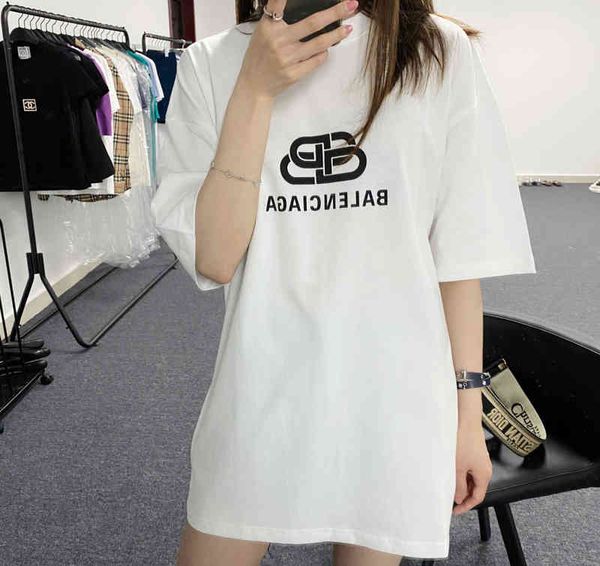 balenciga designer t-shirts paris buckle short sleeve men's and women's cotton fashion brand b loose t-shirt looks high-end summer, White
balenciga designer t-shirts paris buckle short sleeve men's and women's cotton fashion brand b loose t-shirt looks high-end summer, White