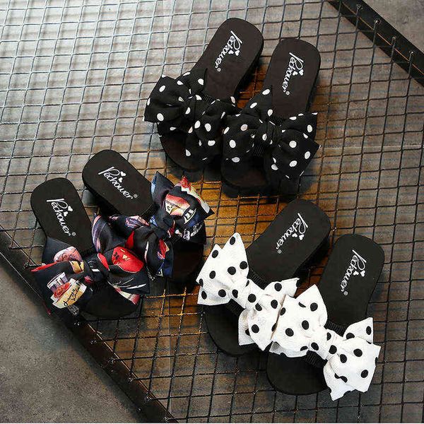 slippers for girls bowknot polka dot wearable soft sole slides outdoor slippers anti-slippery stylish parent-child girls sandals g220523, Black;red
slippers for girls bowknot polka dot wearable soft sole slides outdoor slippers anti-slippery stylish parent-child girls sandals g220523, Black;red