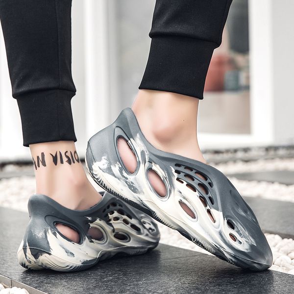 sandal uniseks luar ruangan pantai musim panas sepatu mules platform selip pria flat wanita sandal mode pria baru dalam ruangan rumah, Black
sandal uniseks luar ruangan pantai musim panas sepatu mules platform selip pria flat wanita sandal mode pria baru dalam ruangan rumah, Black