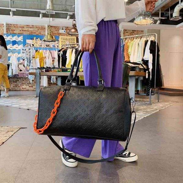 duffel bags 2022 fashion chain travel bag women's large capacity backpack short trip luggage
duffel bags 2022 fashion chain travel bag women's large capacity backpack short trip luggage
