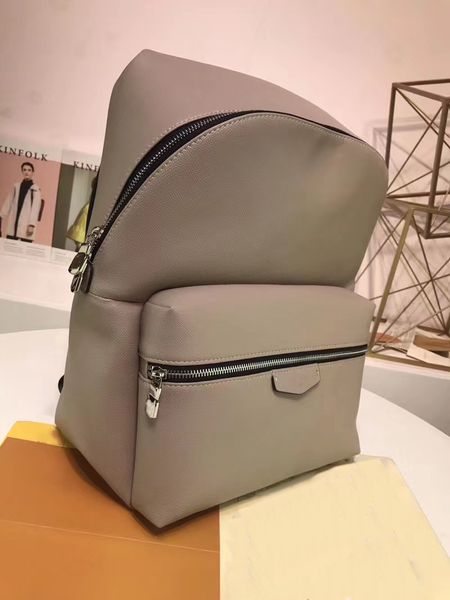 new men and women with the same classic backpack fashion versatile low-key atmosphere leisure travel backpack
new men and women with the same classic backpack fashion versatile low-key atmosphere leisure travel backpack