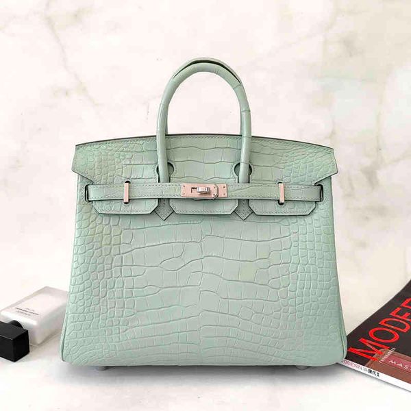 hand made h family women's bag platinum 25 mint green 30 mist face american alligator skin 6u square vert dfau
hand made h family women's bag platinum 25 mint green 30 mist face american alligator skin 6u square vert dfau