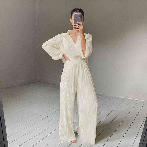 women's pant suit flowy cozy shirt wide leg pant two piece set 2022 solid color button down female white pleated casual set 2022 t22072, Gray
women's pant suit flowy cozy shirt wide leg pant two piece set 2022 solid color button down female white pleated casual set 2022 t22072, Gray