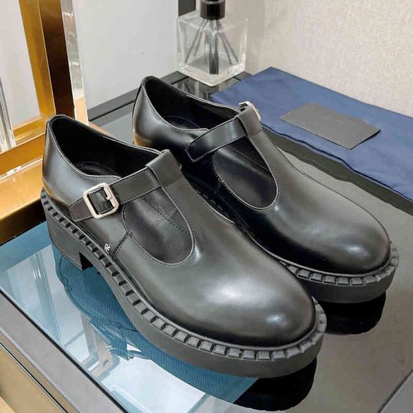 sandals spring and autumn british style mary jane thick soled leffer shoes women's round head shallow mouth one-sided buckle belt, Black
sandals spring and autumn british style mary jane thick soled leffer shoes women's round head shallow mouth one-sided buckle belt, Black