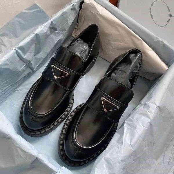 dress shoes with source standard channel goods p carrefour shoes, female triangle leather muffin, big cousin, the same small black
dress shoes with source standard channel goods p carrefour shoes, female triangle leather muffin, big cousin, the same small black