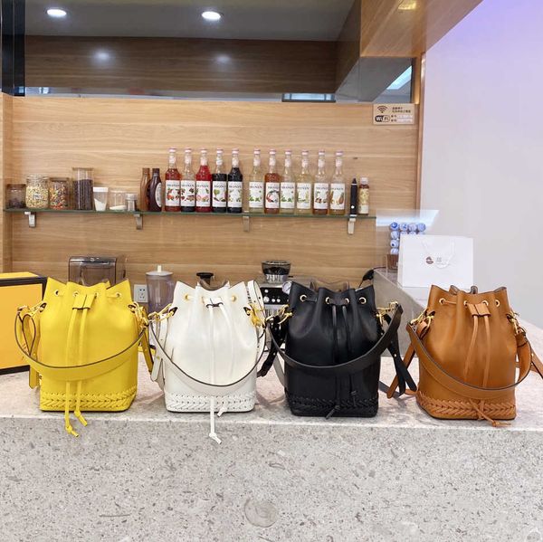 mini bucket bag 16-colour luxury designer crossbody shoulder bags handbag womens fashion leather handbags handbag wholesale removable
mini bucket bag 16-colour luxury designer crossbody shoulder bags handbag womens fashion leather handbags handbag wholesale removable